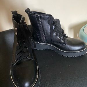 Maddison girl boots